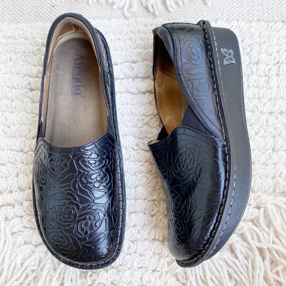 ALEGRIA black leather embossed Debra slip on shoes 41